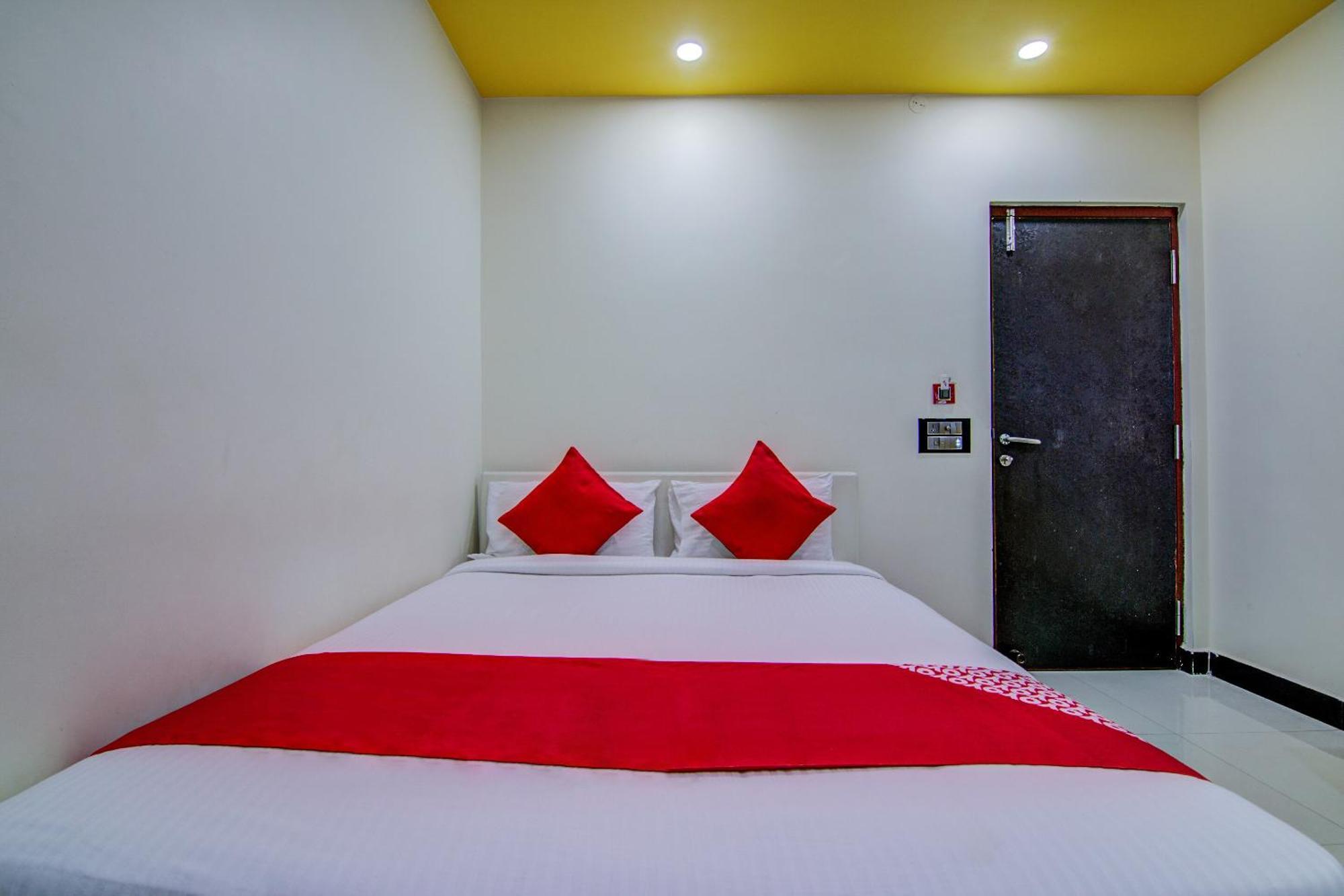 Hotel Spar Grand Visakhapatnam Buitenkant foto