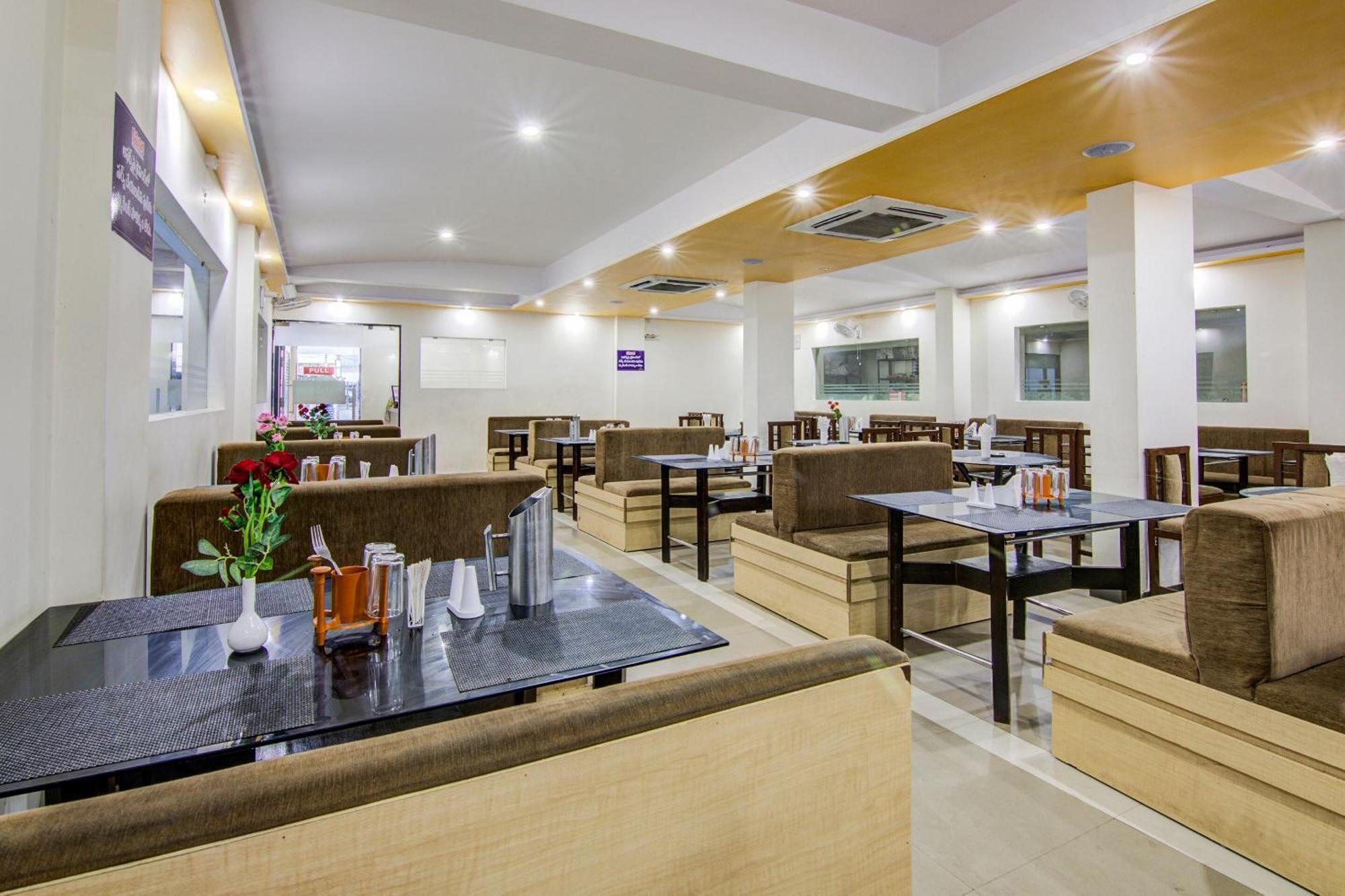 Hotel Spar Grand Visakhapatnam Buitenkant foto